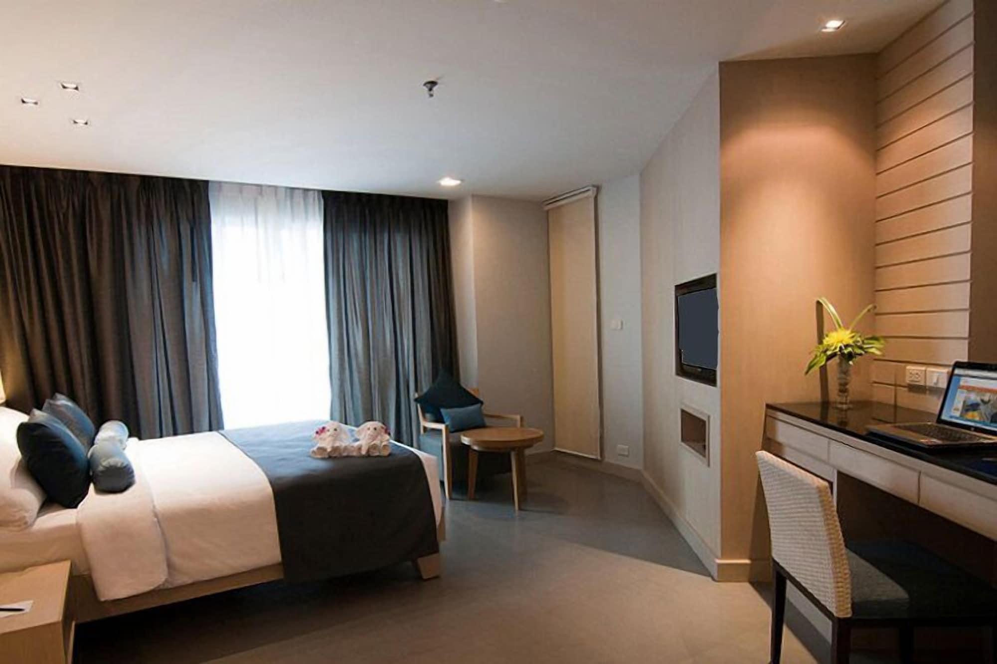 Ashlee Heights Hotel Patong Exterior photo