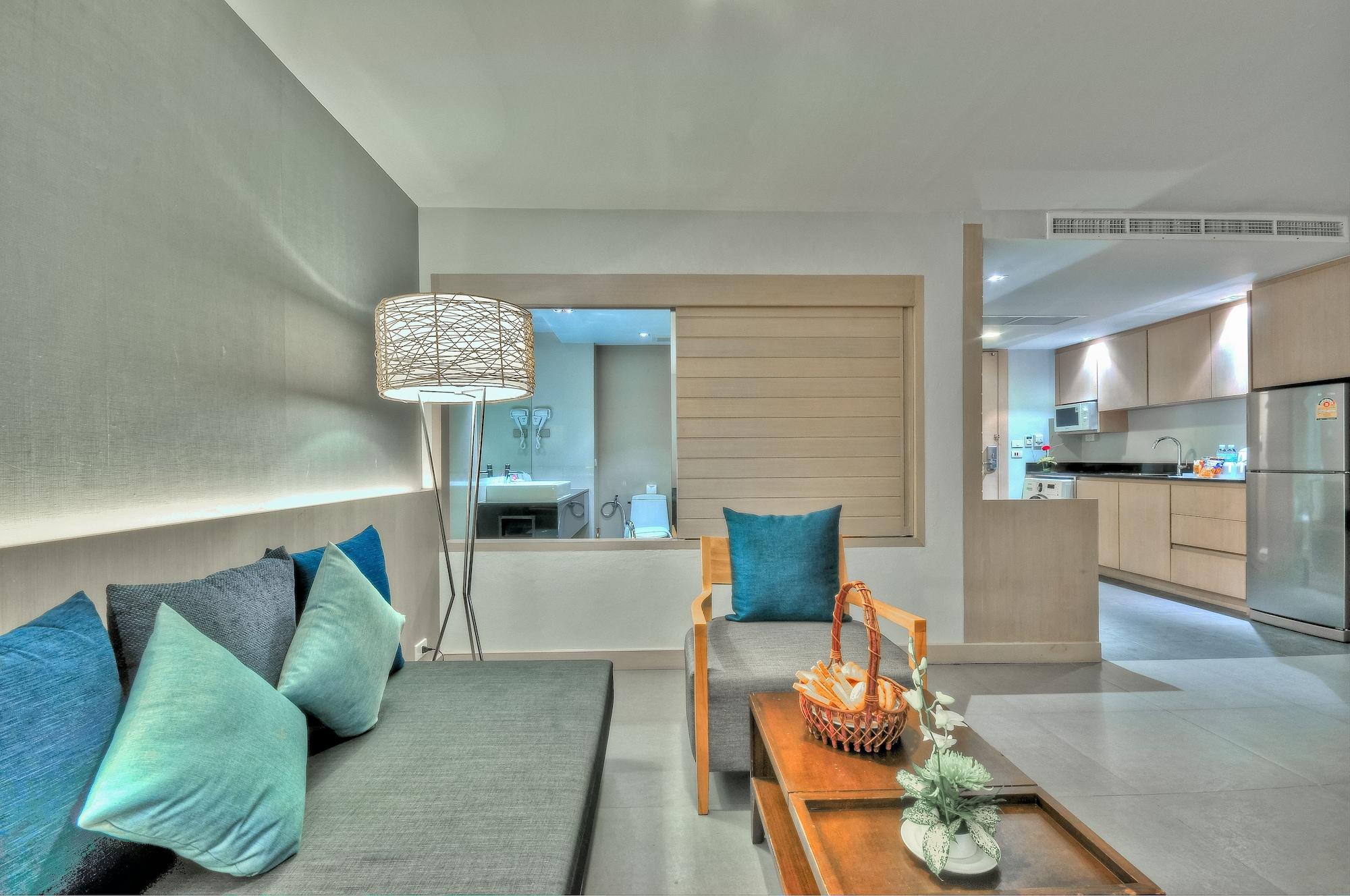 Ashlee Heights Hotel Patong Exterior photo